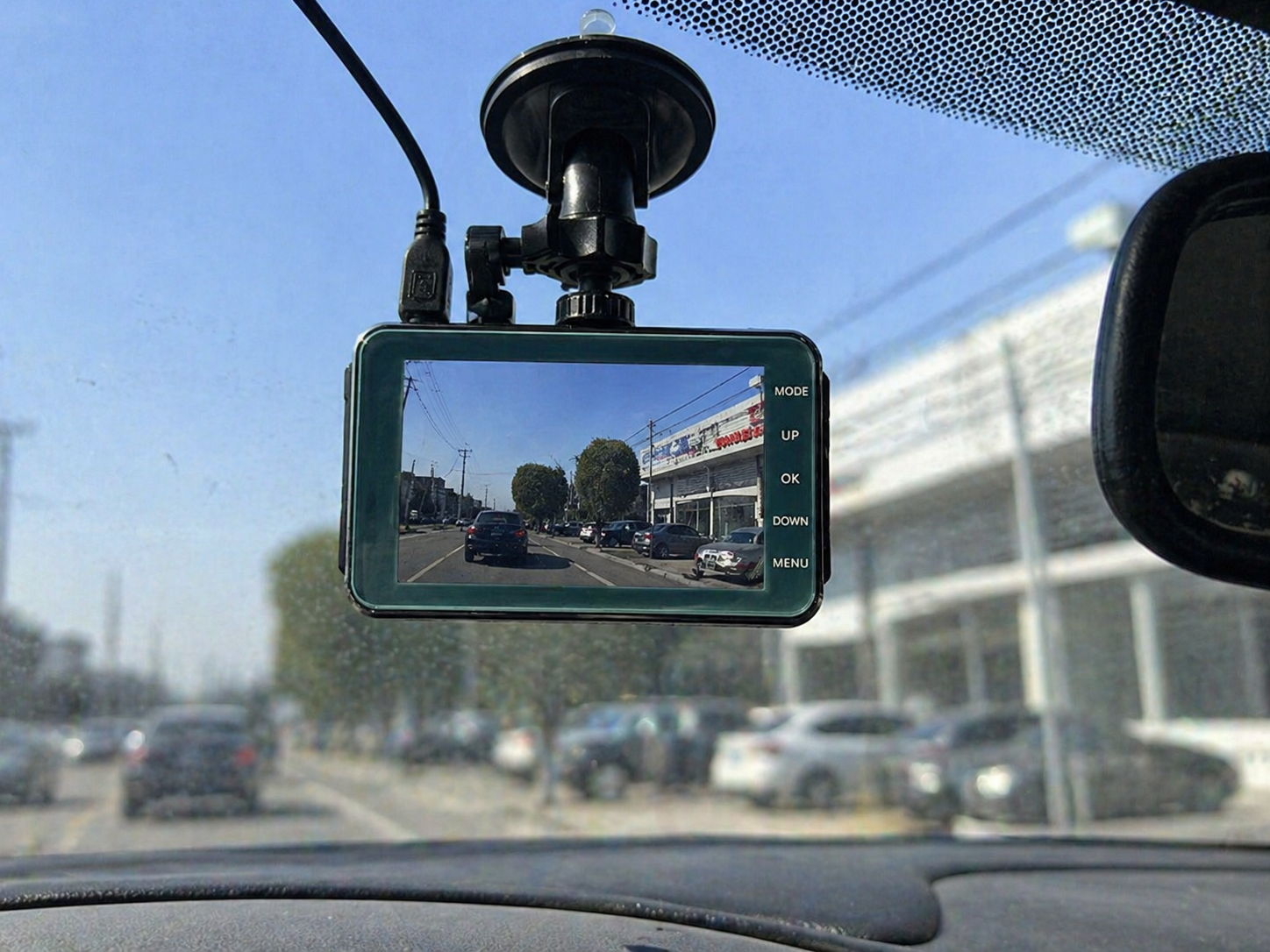 Auto Fahrtenschreiber Dual Kamera Full HD 4 Zoll Display – Bild 2