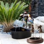 Tierfigur Gartenbrunnen aus Polyresin | Naturstein-Look für Outdoor