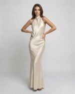 Elegantes Satin Maxikleid Champagner Halter Neck Abendkleid