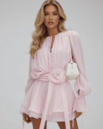 Damen Minikleid mit 3D Blumen und ausgestellten Ärmeln