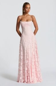 Damenkleid elegant figurschmeichelnd weich