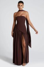 Damenkleid für festliche Anlässe mit betonter Taille und Drapé