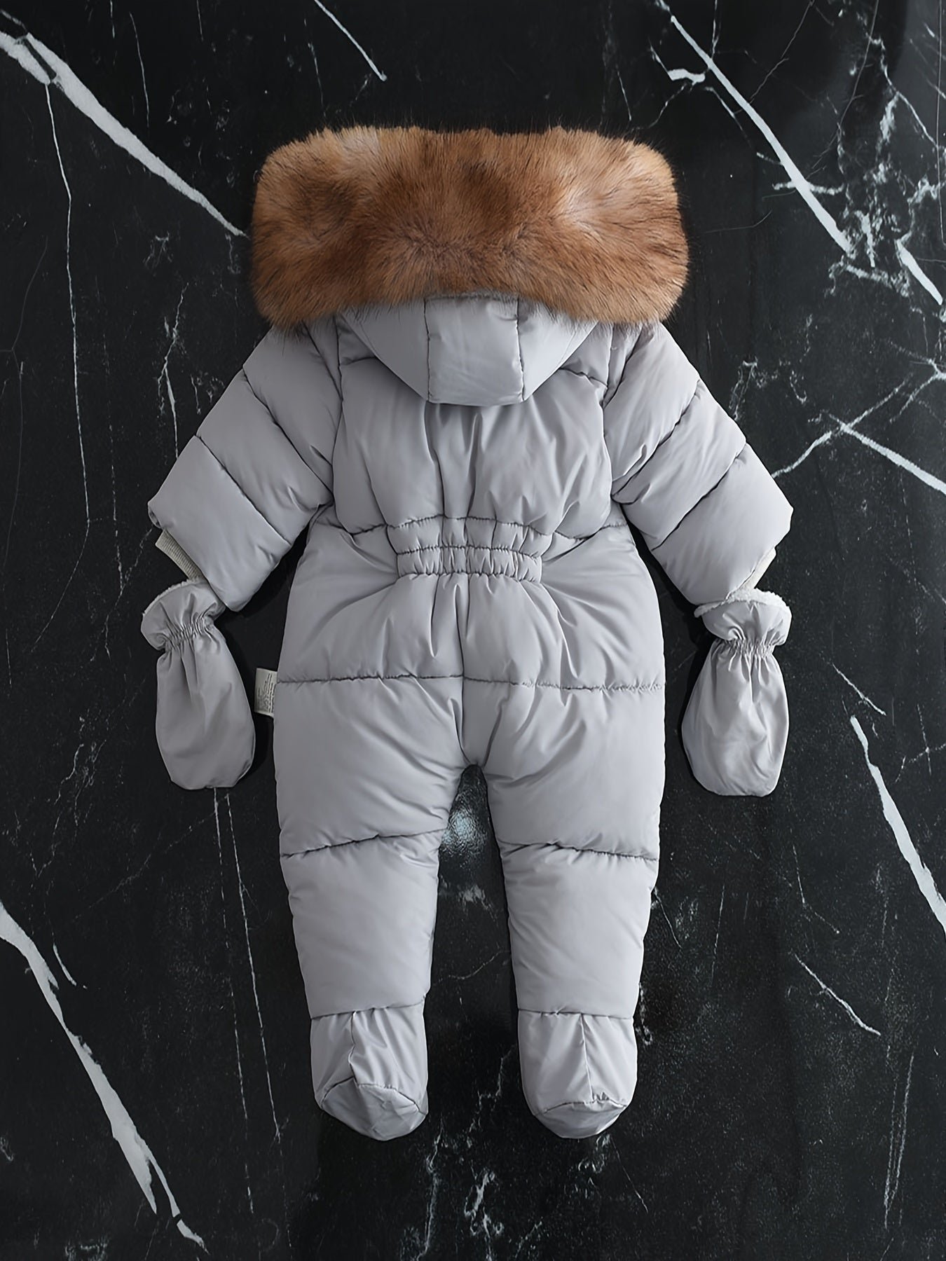 Baby Schneeanzug mit Kunstfellkapuze & Handwärmern – Bild 6