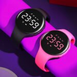 Kinderuhr mit Schrittzähler, lautlosem Wecker & LED-Display