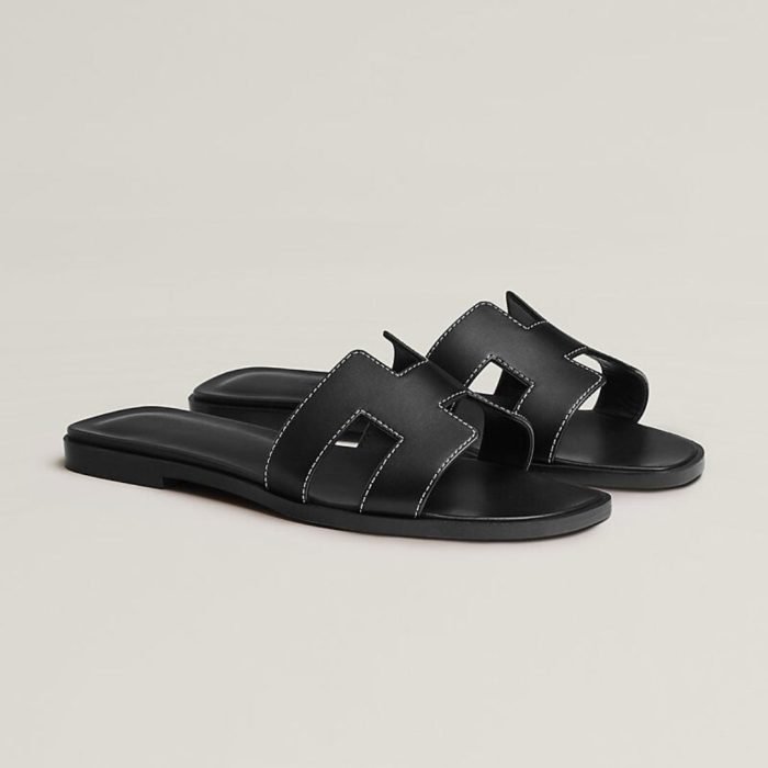 Leather_Flat_Sandals_with_Cut_Out_Strap_1