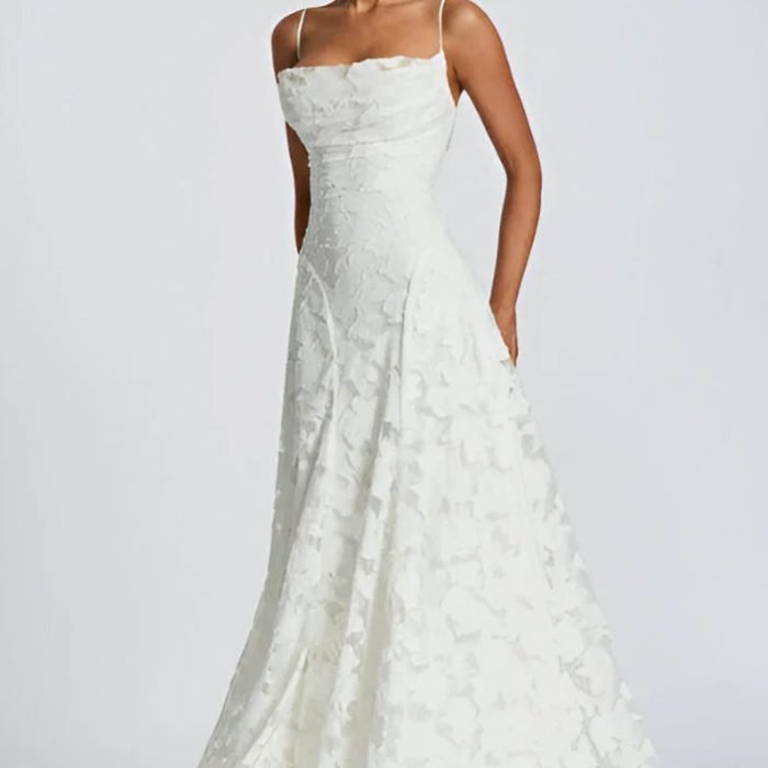 robe-longue-femme-avec-bretelles-fines-et-motifs-floraux-cb5df